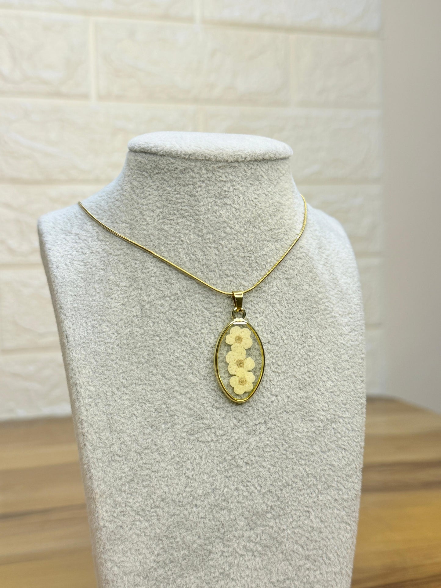 Botanical Resin Necklace