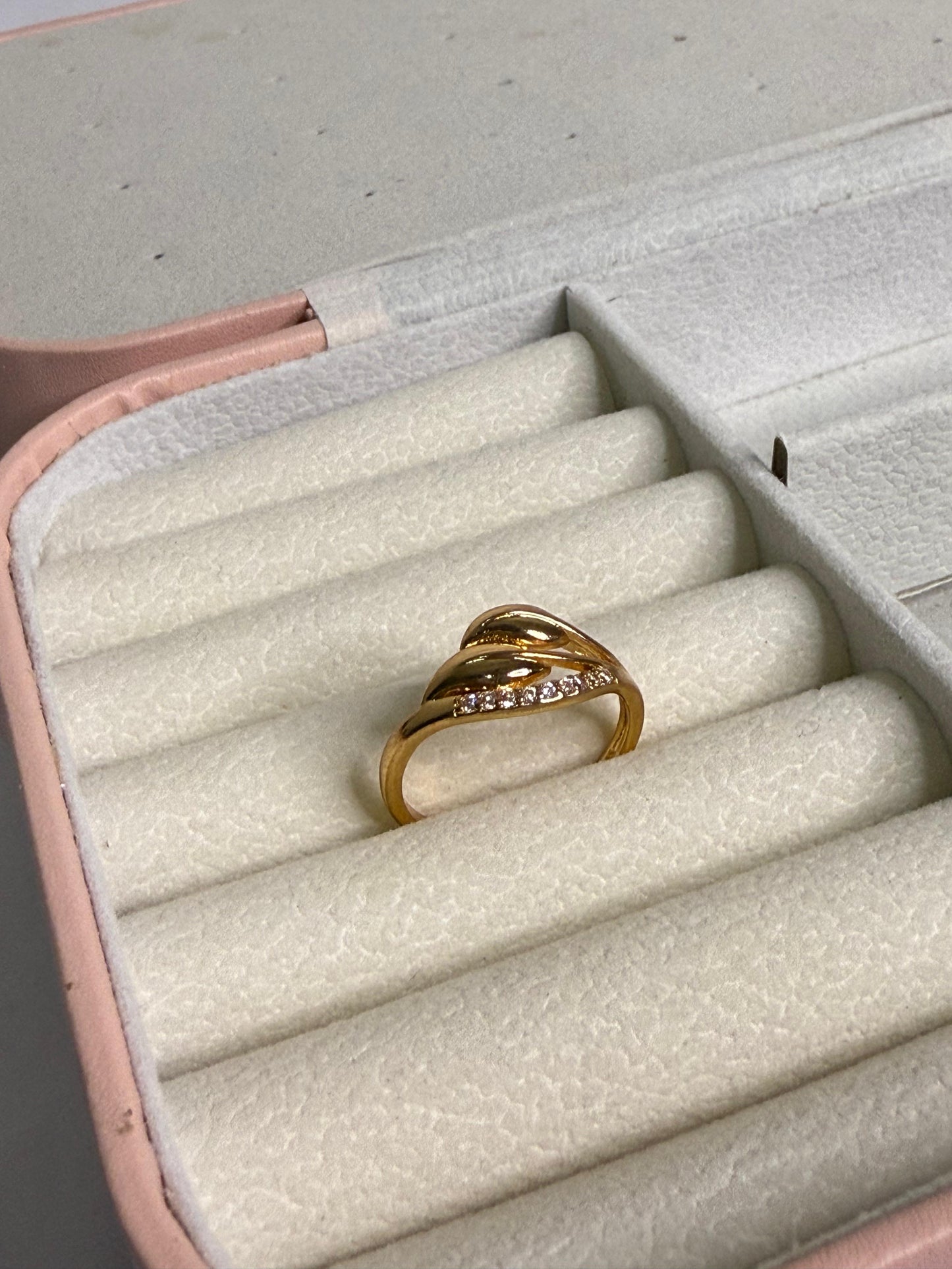 Double Leaf Ring