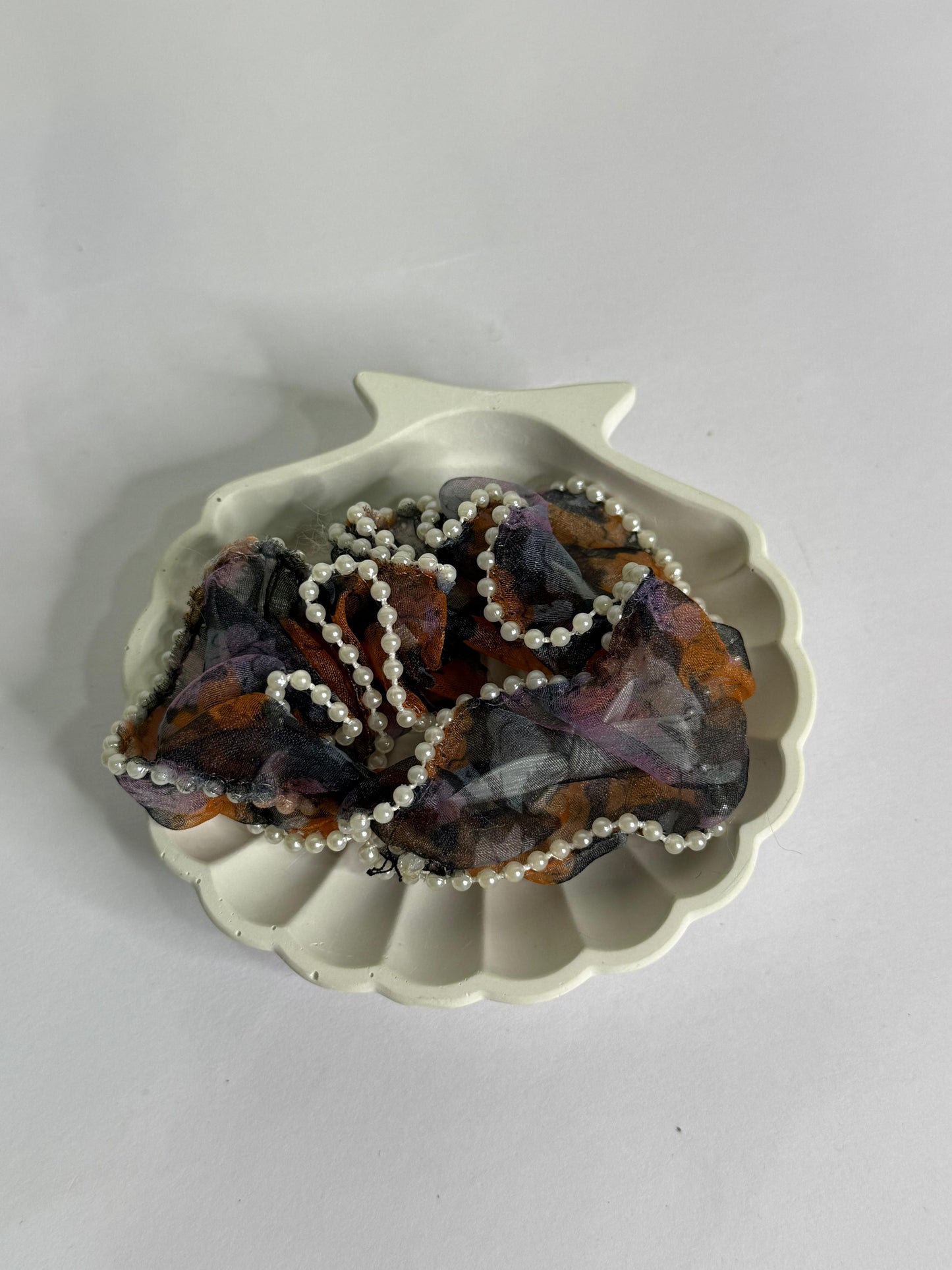 Pearl Lace Scrunchie(1 unit)