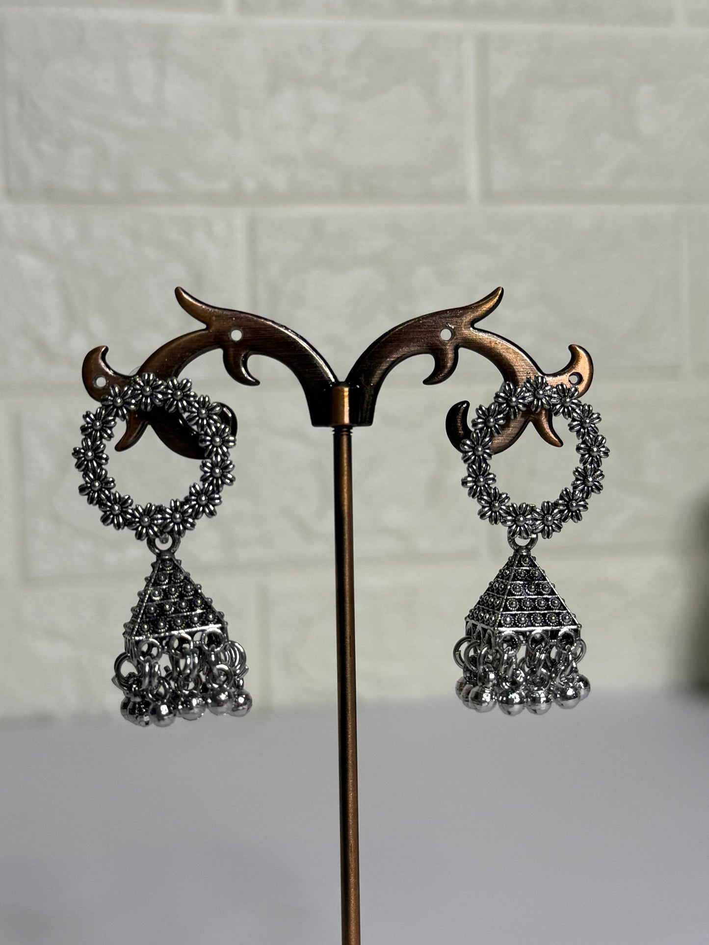 Gungroo Jhumka