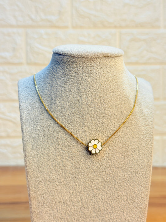 Gold Daisy Pendent