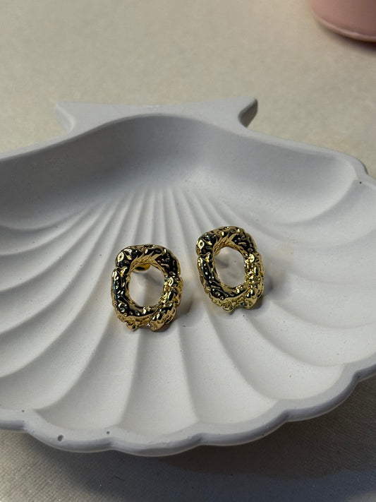 Hammered Studs