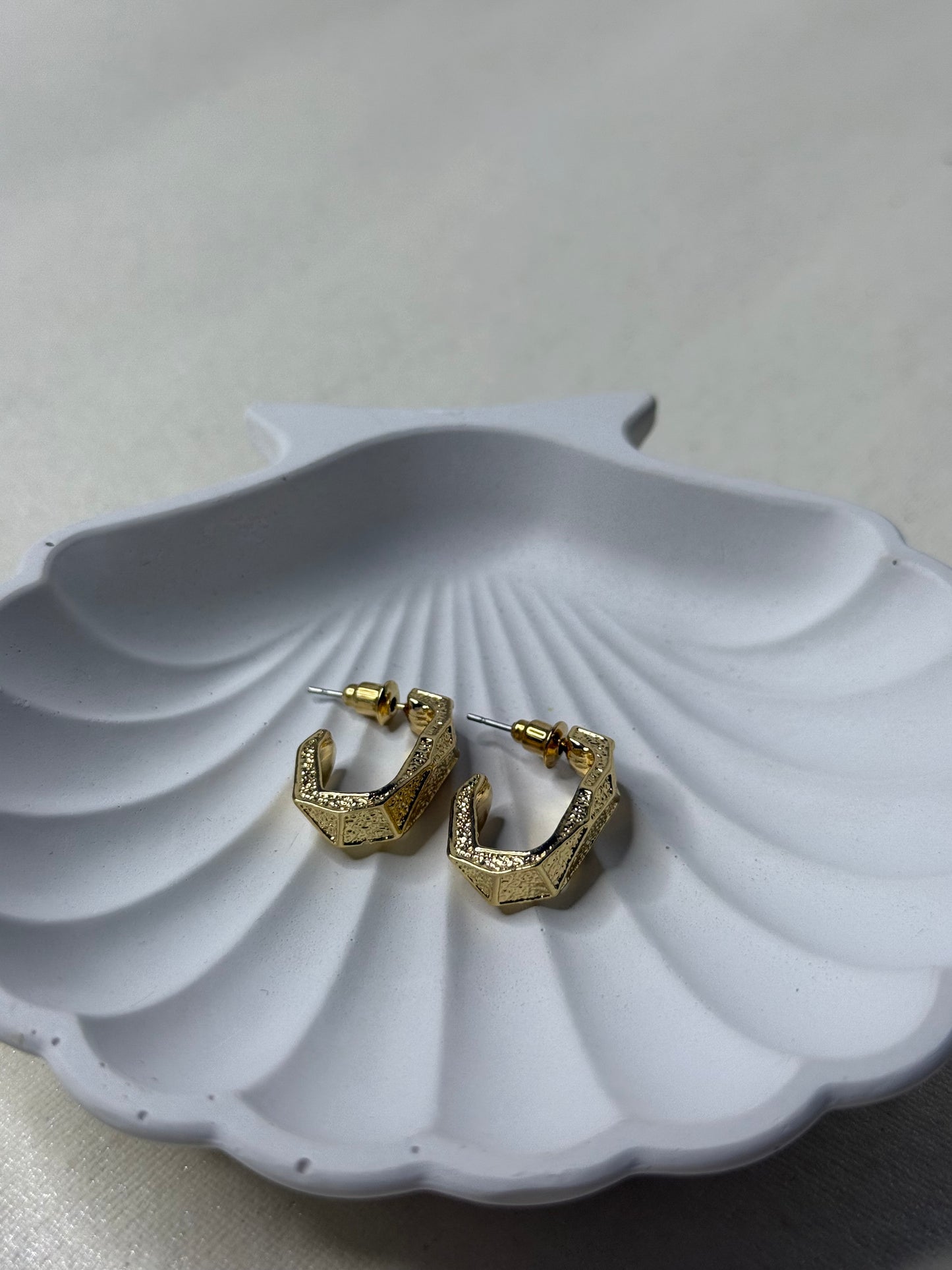 Crinkle Hoops