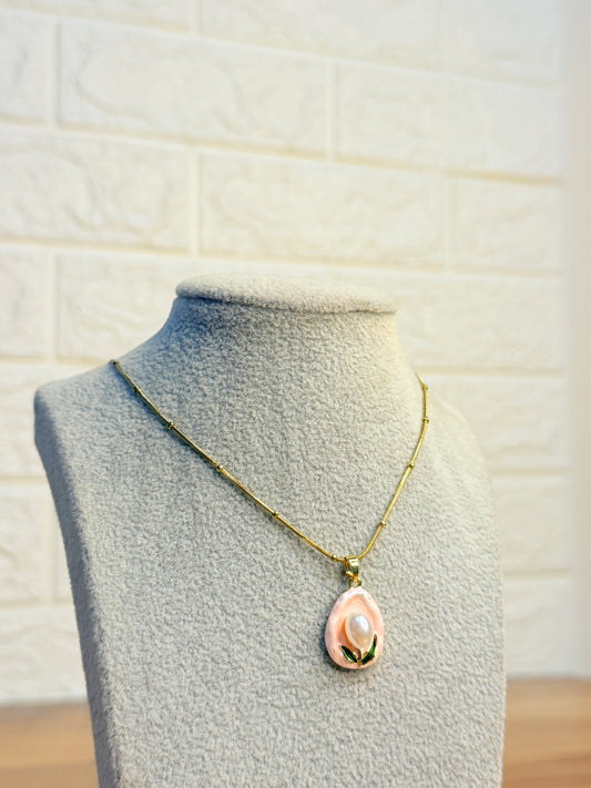 Tulip Pearl Pendent