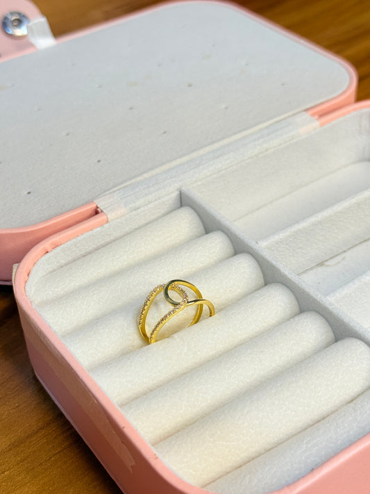 Crossover Ring