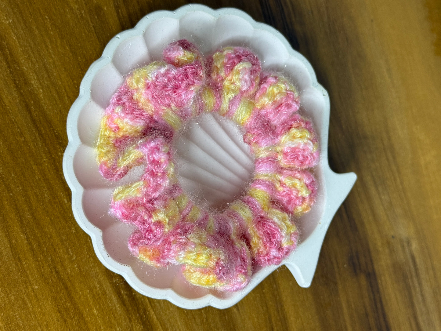 Shalvika’s Crochet Scrunchie
