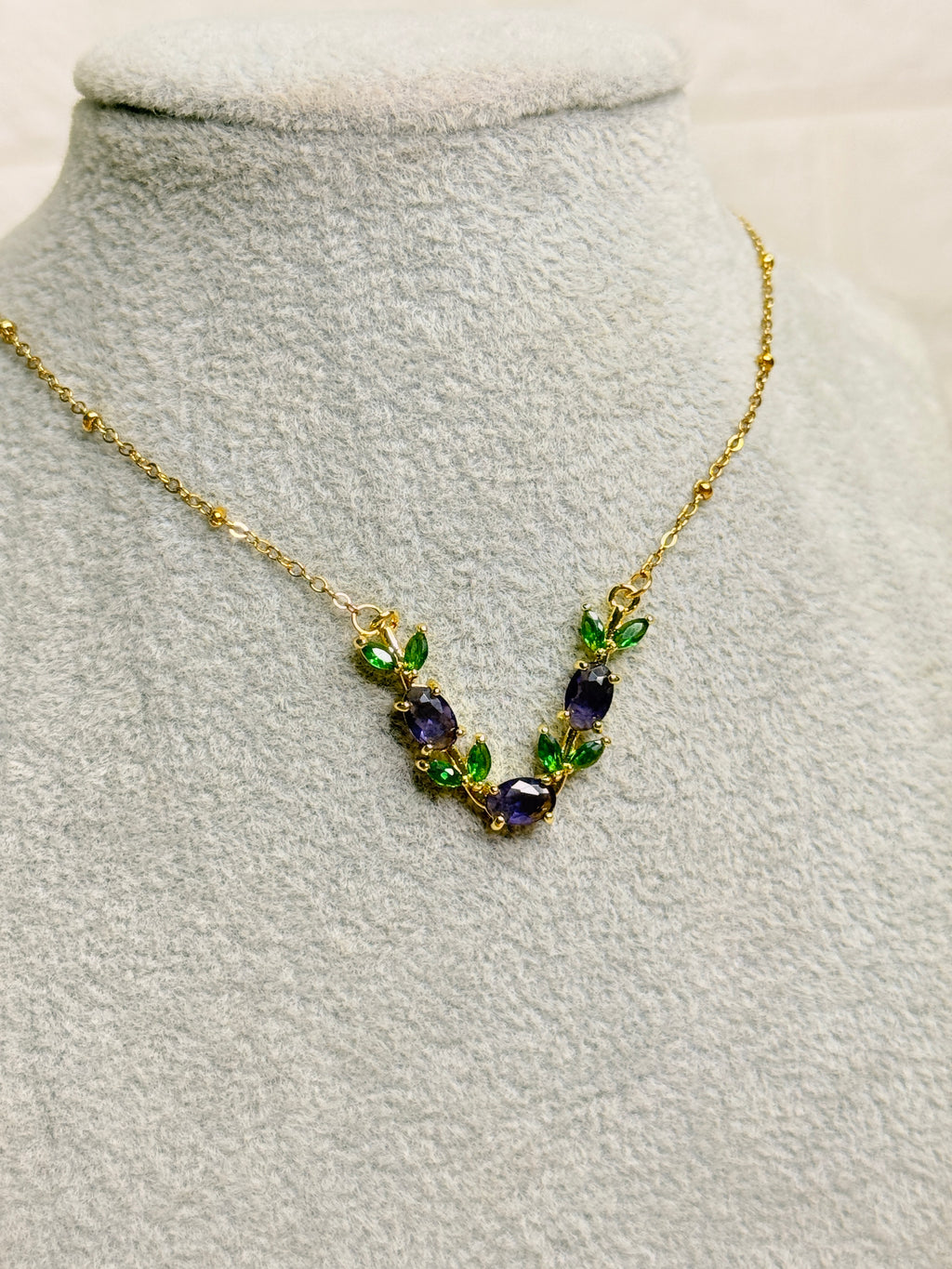 Tulip Necklace