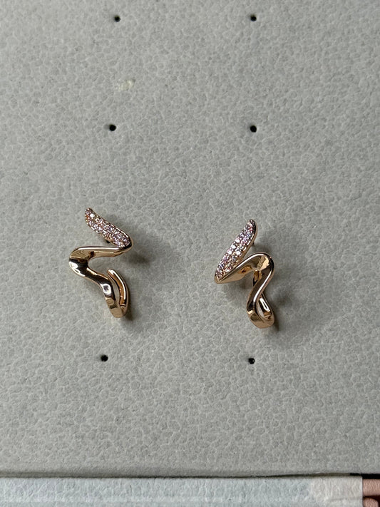 Swirl Studs