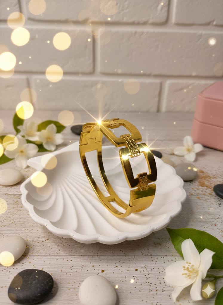 Grid bangle