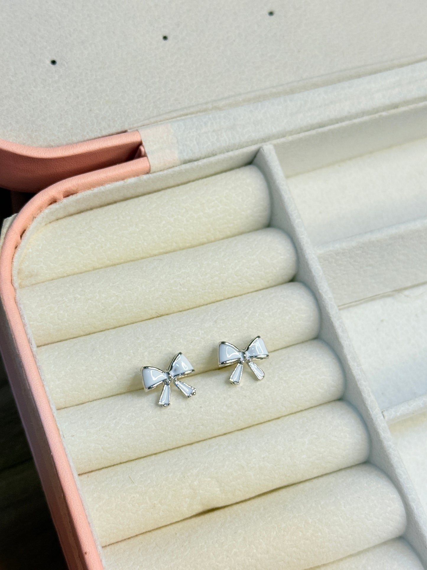 Bow Studs