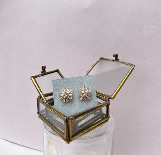 Sparkle Studs Golden