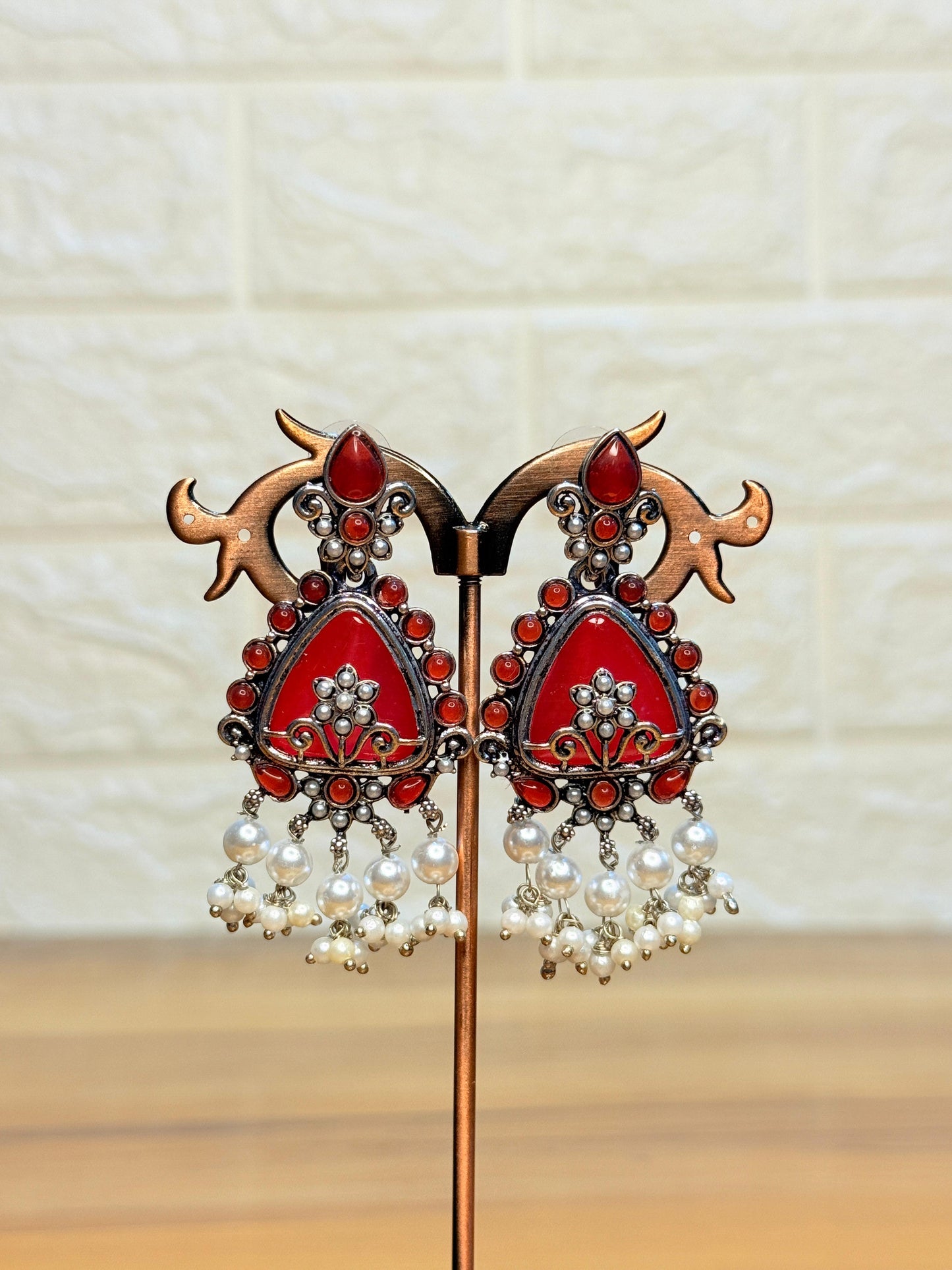 Jodha Jhumke