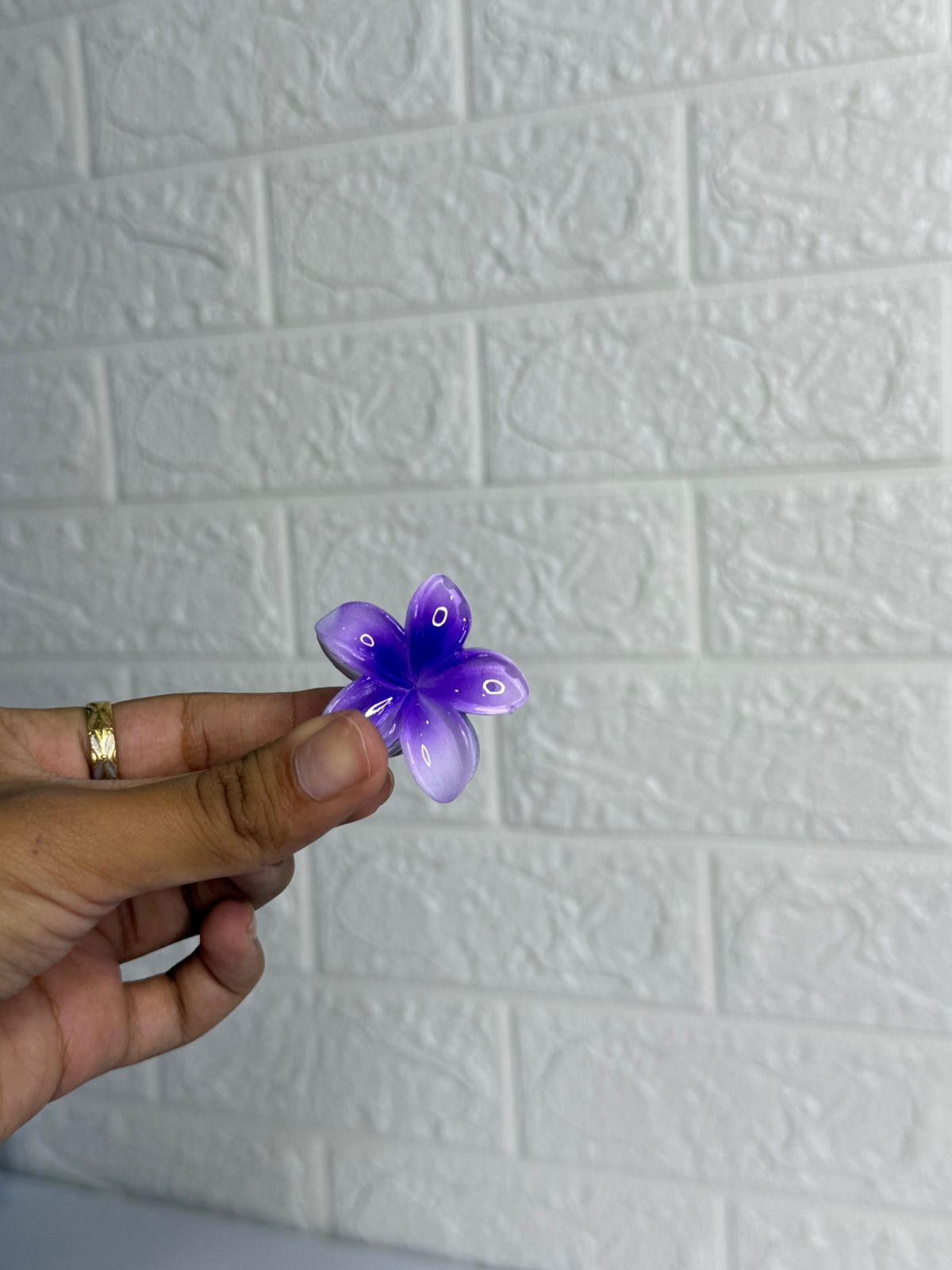 Mini Glossy Flower Claw Clip
