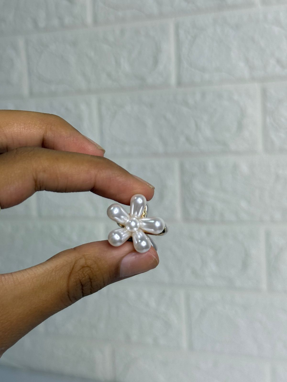 Pearl Baby Clips