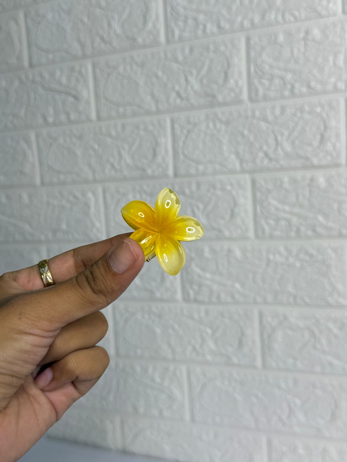 Mini Glossy Flower Claw Clip
