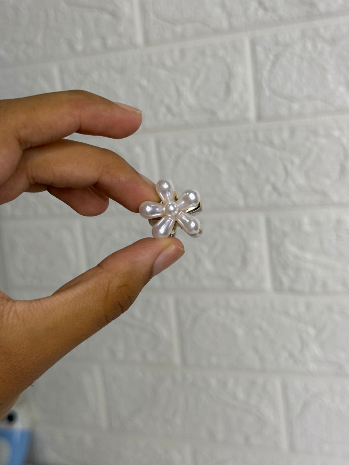 Pearl Baby Clips