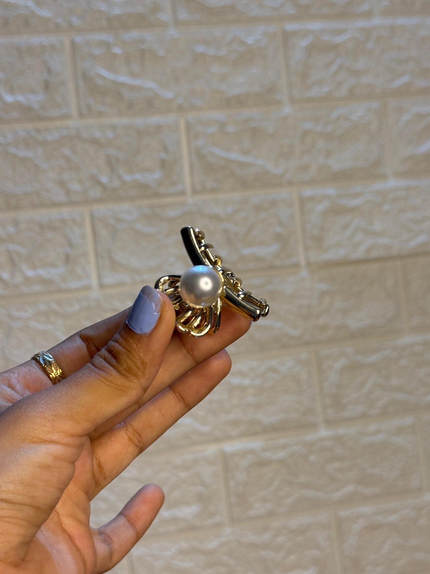 Pearl Metallic Claw