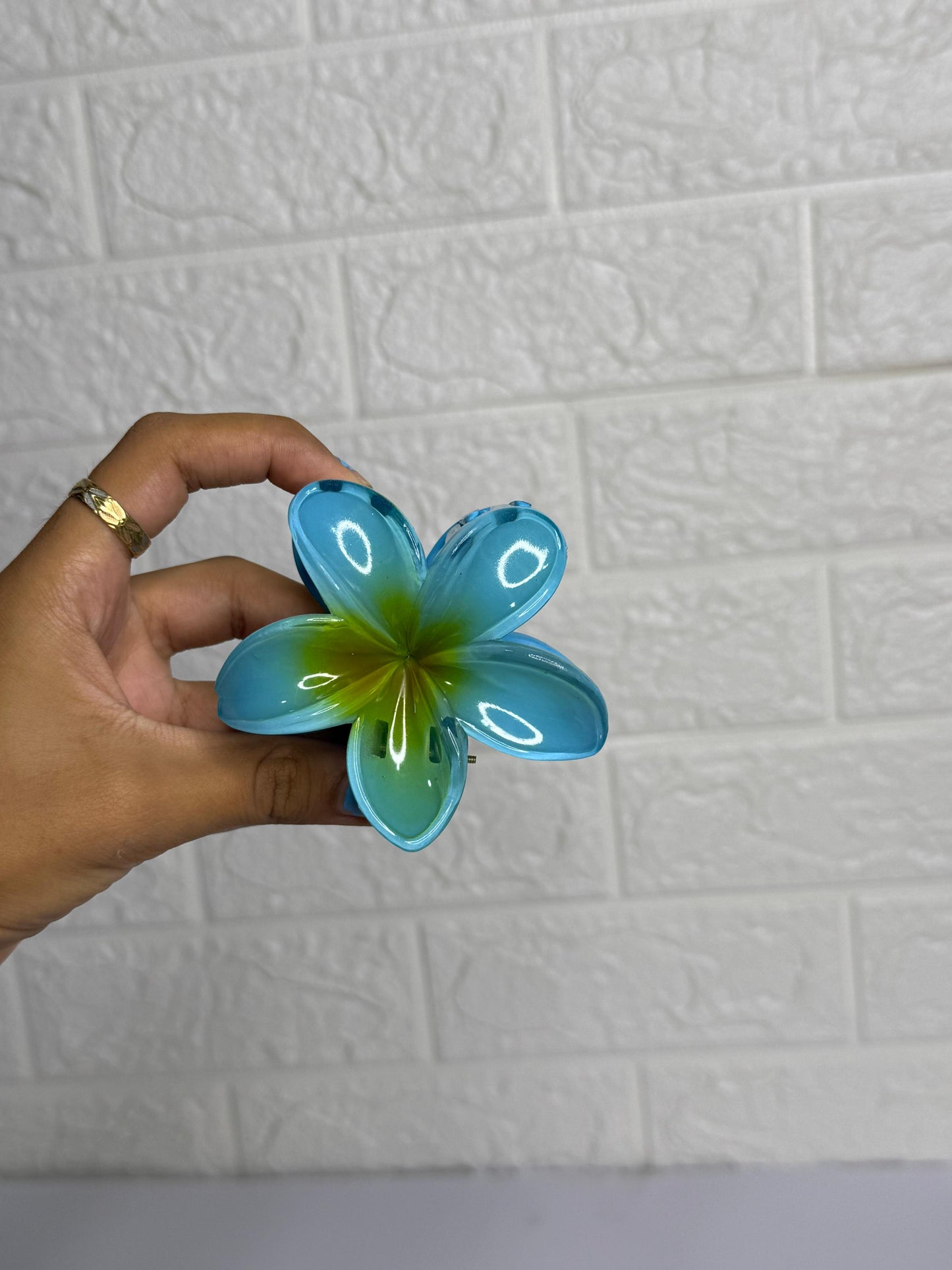 Glossy Flower Claw Clip