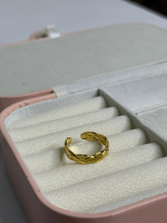 Crosses Ring