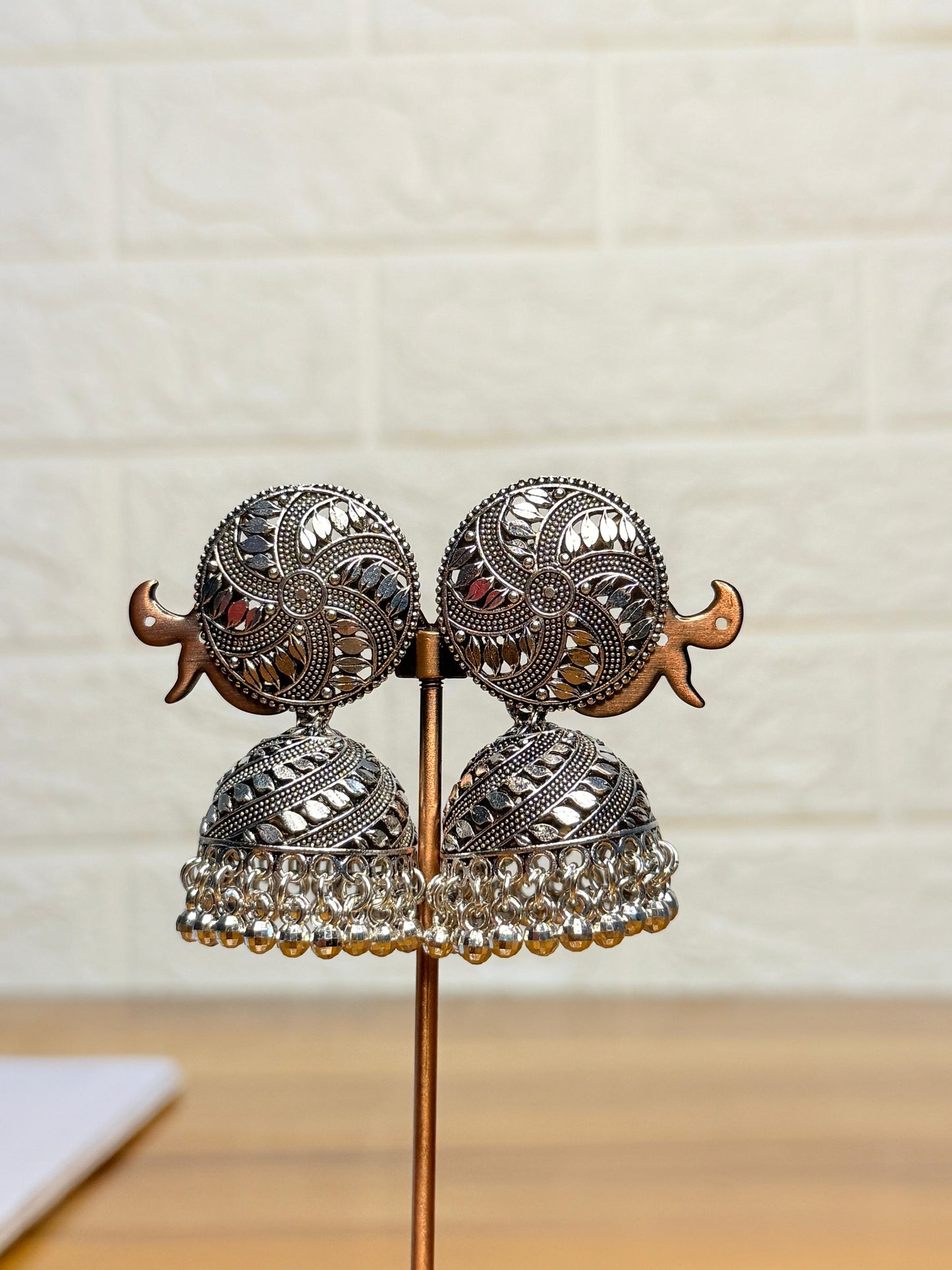 Latpak Jhumka