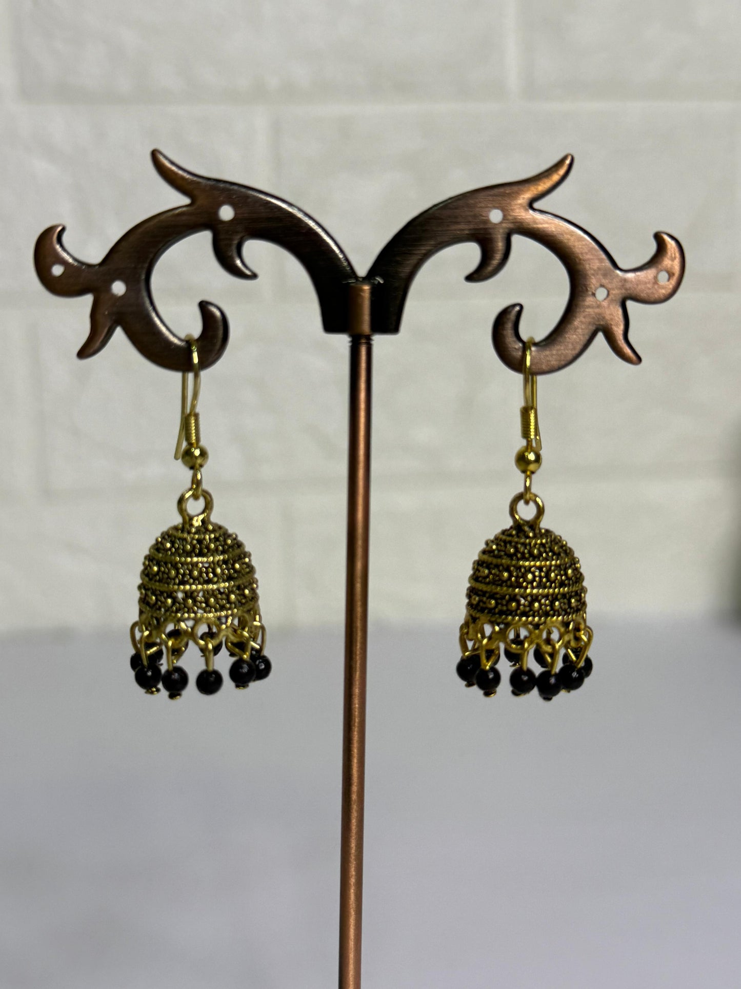 Dhwani Jhumka
