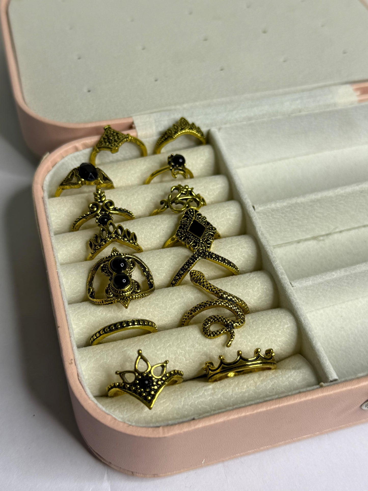 Golden Oxidised Ring (1 Unit)