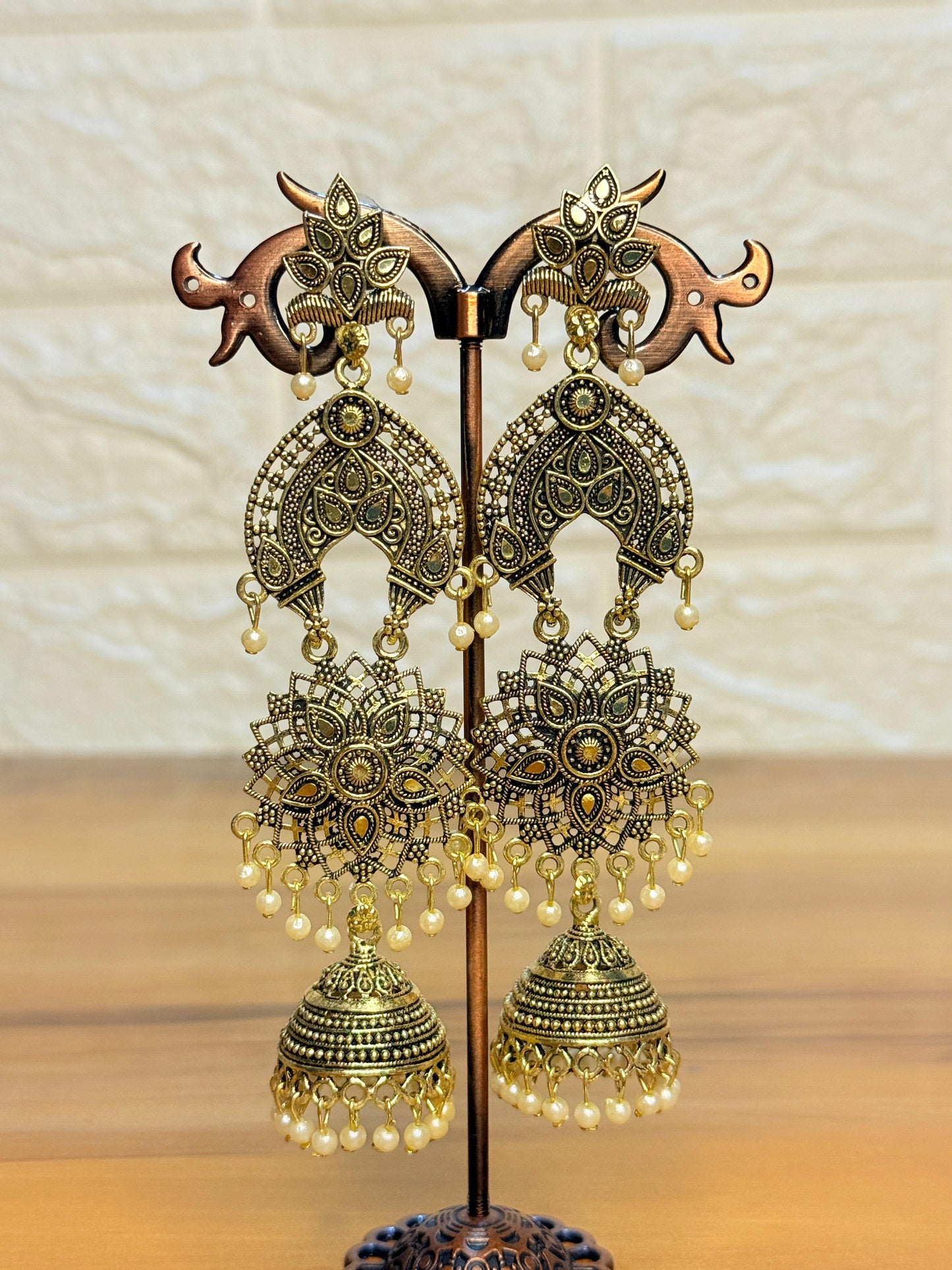 Raaj Shahi jhumke
