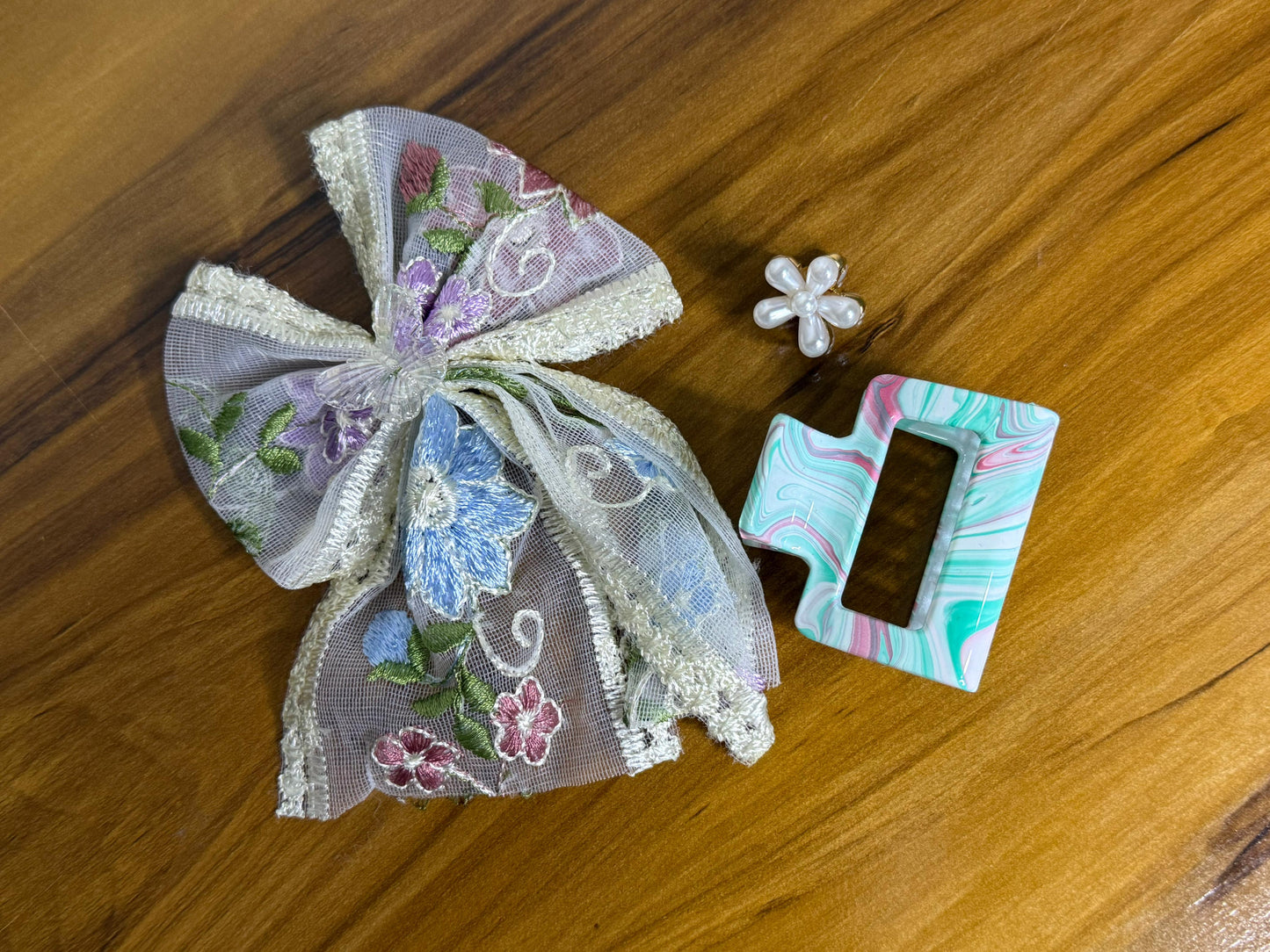 Shalvika Stylish Locks & Bows Collection
