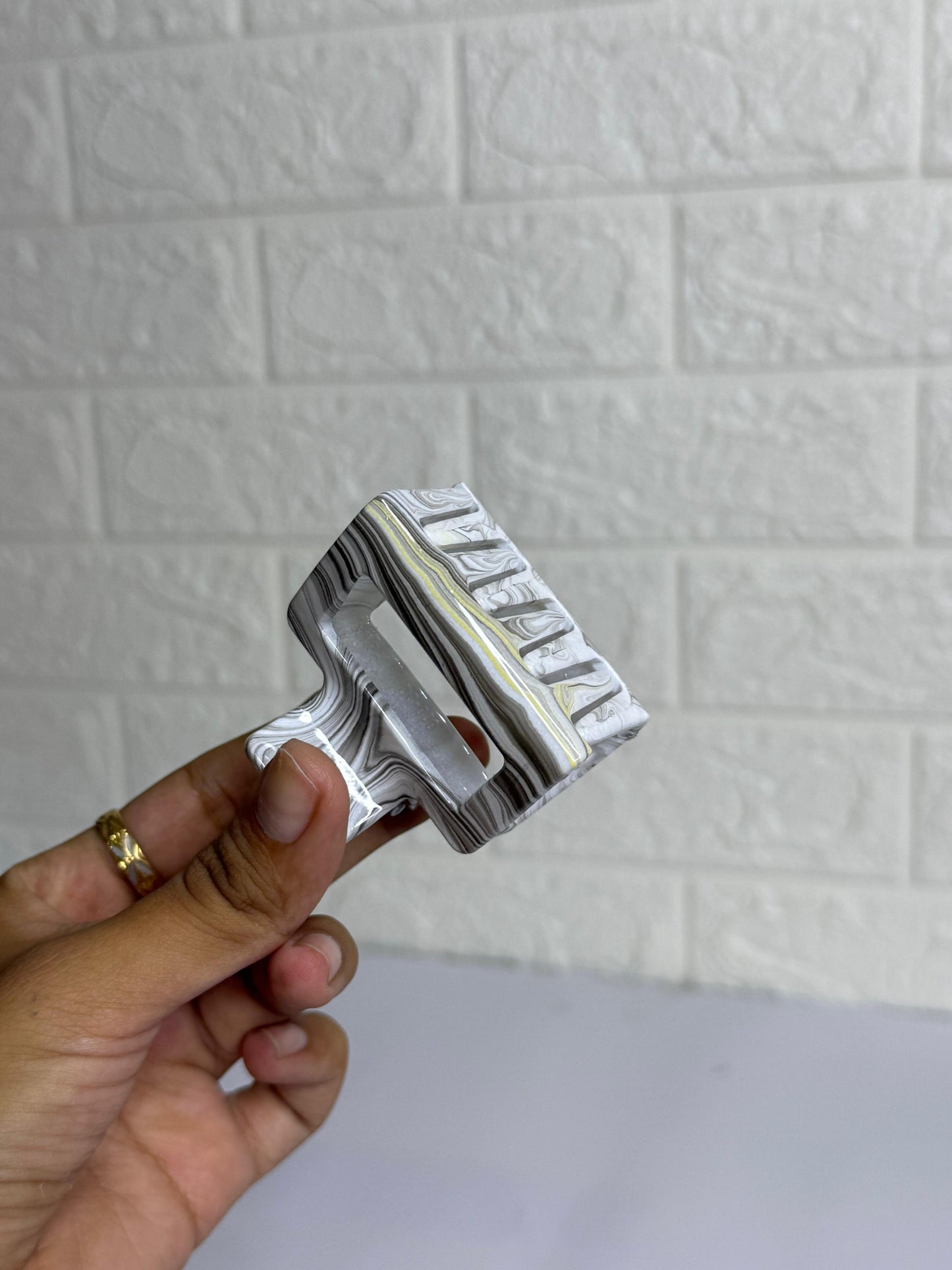 Pestal Claw Clip