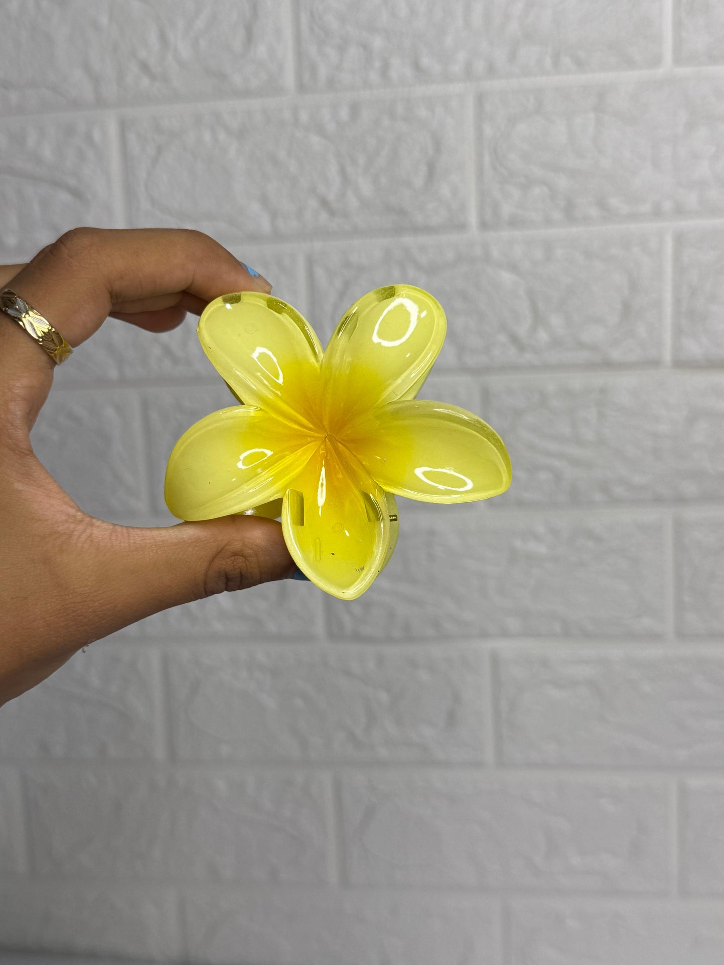 Glossy Flower Claw Clip