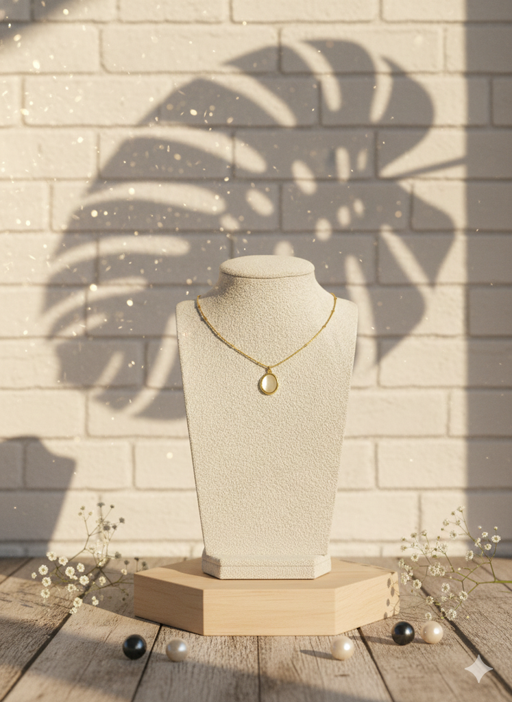 Gold oval pearl